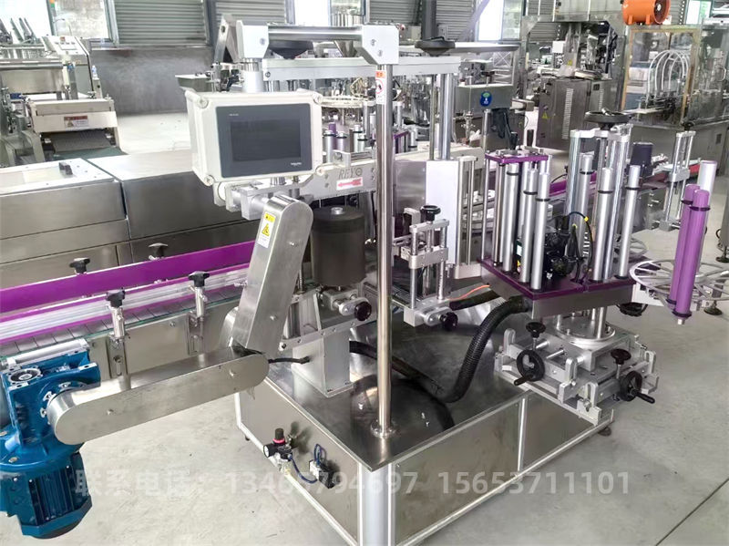 全自動高速雙面貼標(biāo)機.jpg